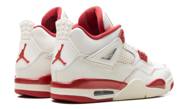 (WMNS) Air Jordan 4 Retro 'Valentine’s Day' HV0823-108
