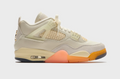 Jordan WMNS Air Jordan 4 Retro 'Coconut Milk' – Metallic Gold / Muslin / Bright Mango